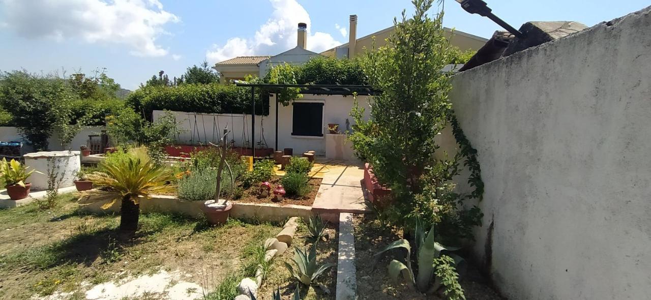 House In The Country Vátos Exterior photo